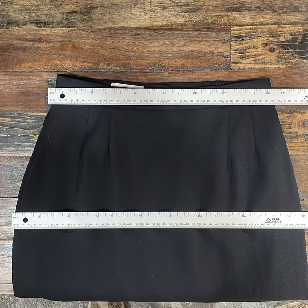 Pure Virgin wool black Womens suit size 12 MADE IN CANADA fully lined suit - Picture 16 of 17